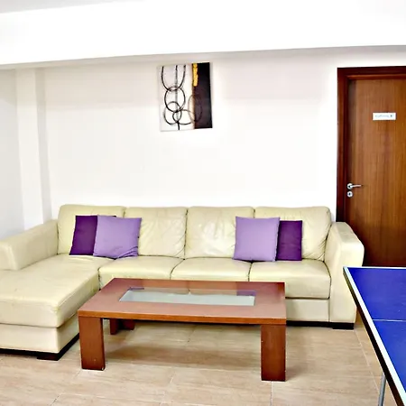 Villa Saraliana Sandy - Heated Pool - Jacuzzi - Private Area
