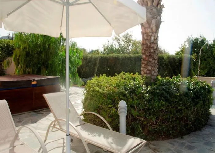 Vila Saraliana Sandy - Heated Pool - Jacuzzi - Private Area *
