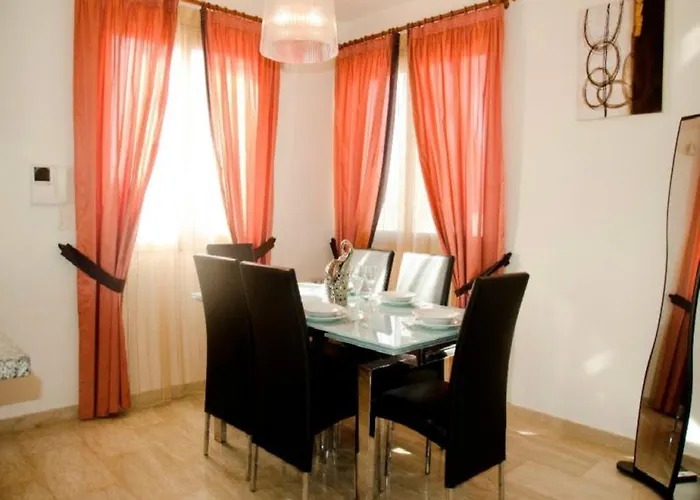 Saraliana Sandy - Heated Pool - Jacuzzi - Private Area *