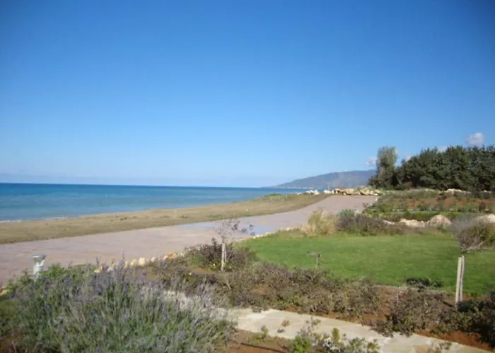 Vila Saraliana Sandy - Heated Pool - Jacuzzi - Private Area *